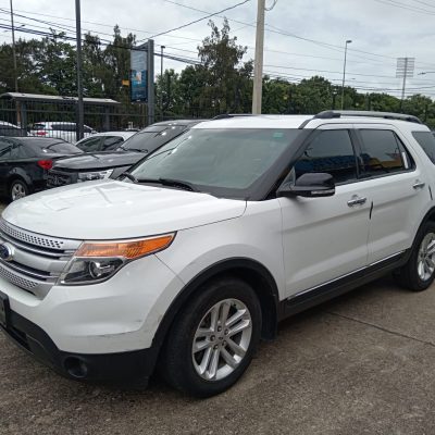 Ford Explorer XLT 2015