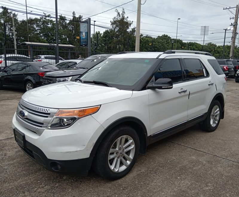 Ford Explorer XLT 2015