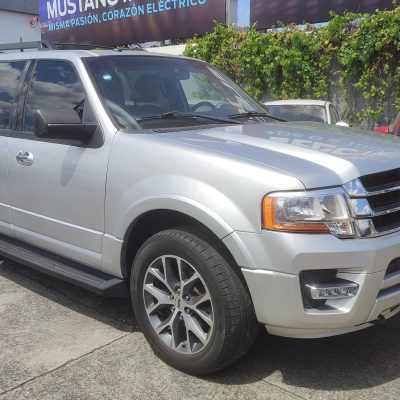 Ford Expedition XLT Gris Plata 2016
