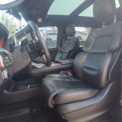 Lincoln Navigator 2018- Color Champagne