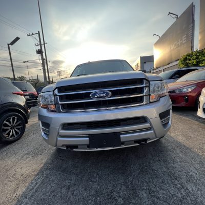 Ford Expedition XLT 2016 – Gris
