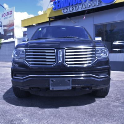 Lincoln Navigator 2015 Negro
